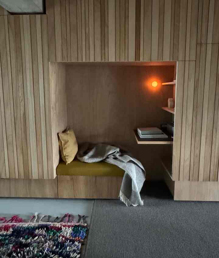 Ruang pertapa


#Renovasi apartemen
#sudut
#Ruang meja