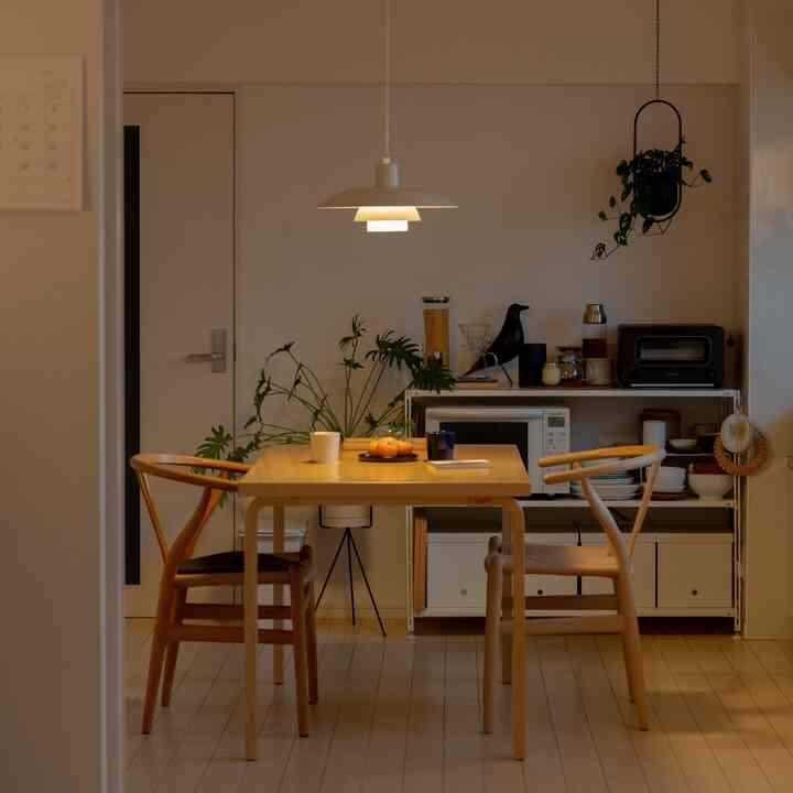 ２人にはちょうどいい大きさ☺️
#artek
#yチェア
#ふたり暮らし