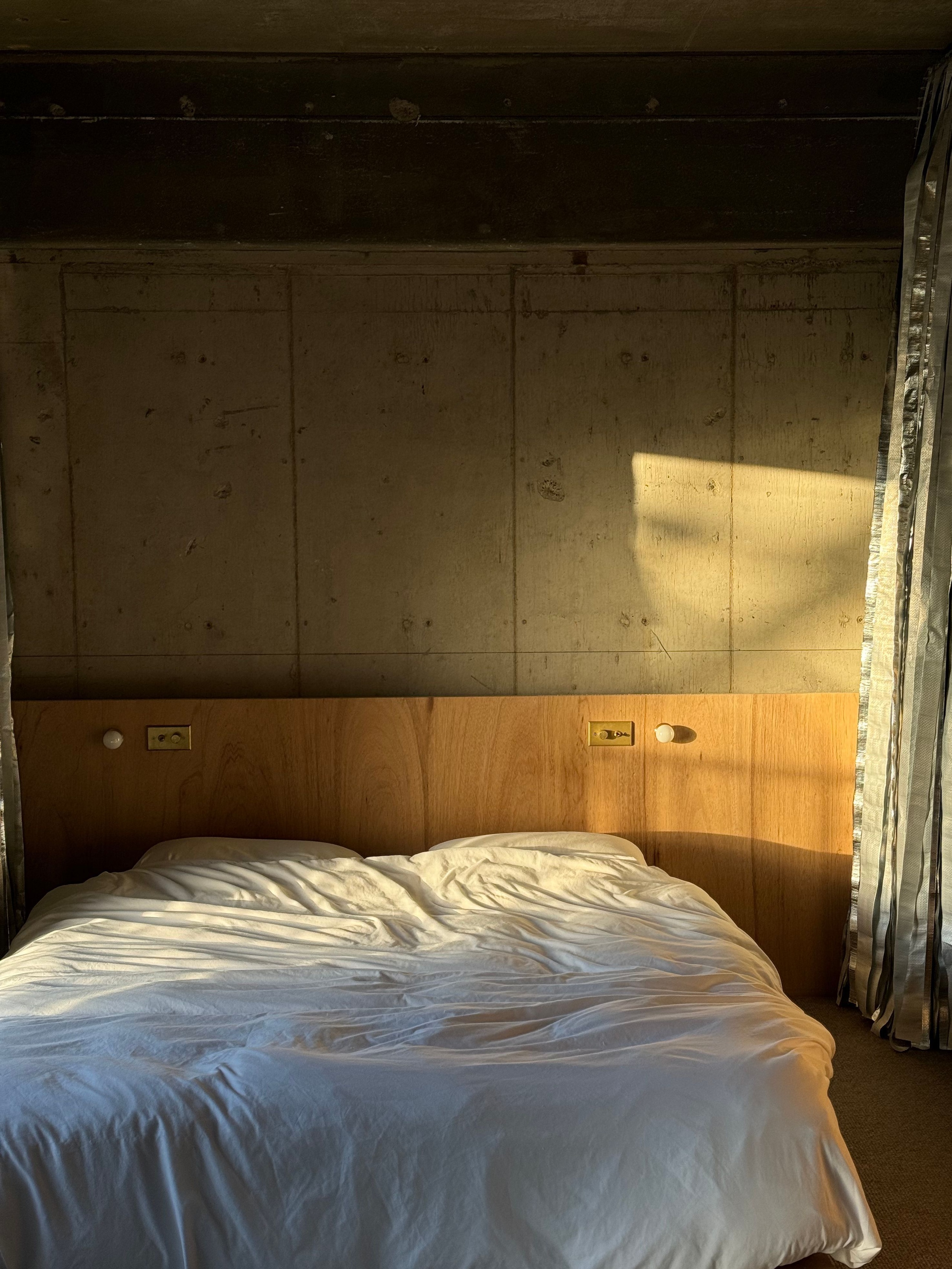 NEW LIGHT POTTERY mob.26/brass E26 ブラケットライト | Wall Lights 
