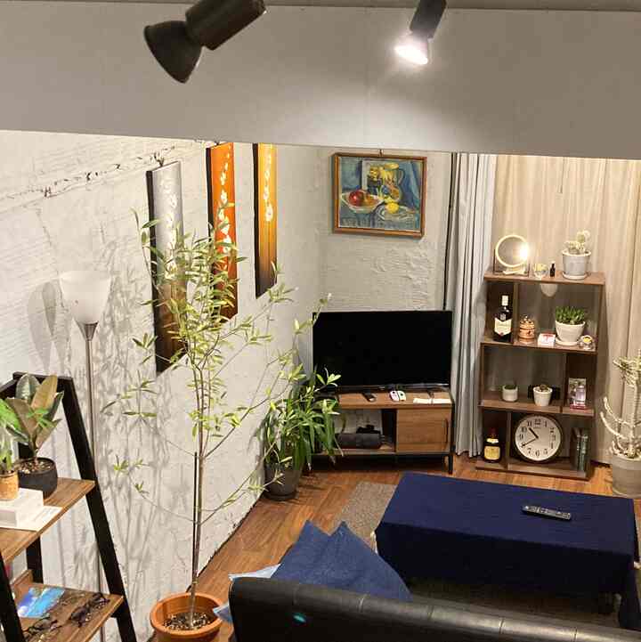 テーブルにブランケット掛けてみた
#ブランケット
#リビング
#北欧
#コーヒーミル