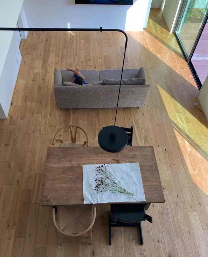 太陽が恋しいな🥰

#リビング
#ダイニング
#ダイニングテーブル
#無垢フローリング
#ychair