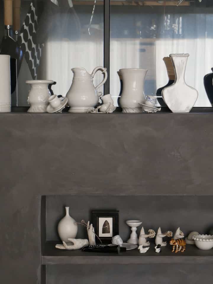 my collection.
#Artist's work
#Pottery
#collection
#kitchen wall
#Malltex