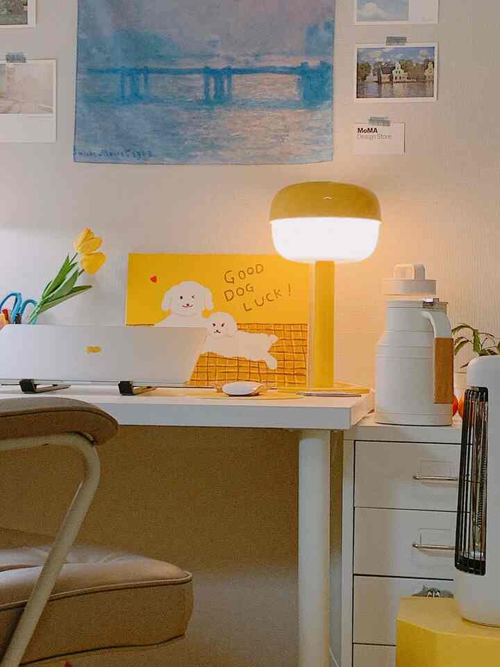 The yellow lamp I was curious about💛

#Workspace #デスク #デスク周り #デスクライト #リビング #YELLOW