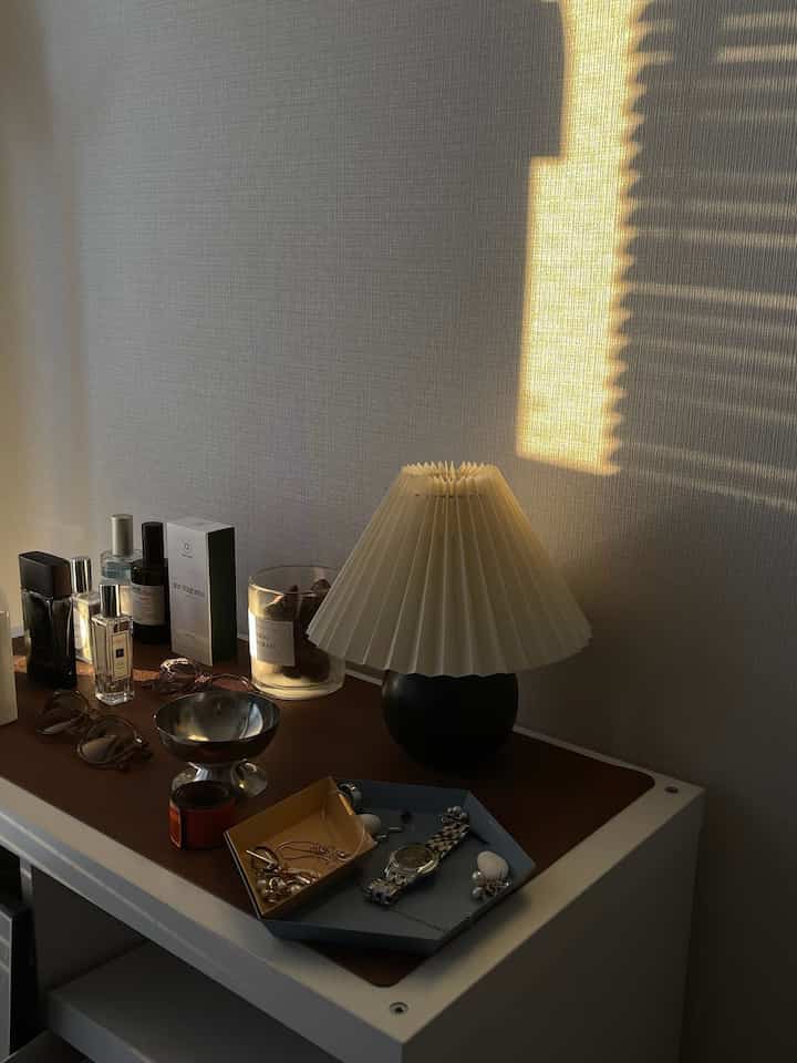 BULLY's oil is convenient and can be used for both hair and body ◎ Best of all, the shopping bag at the time of purchase is cute, so it's highly recommended as a gift!

#BULLY #香水 #ベッドルーム