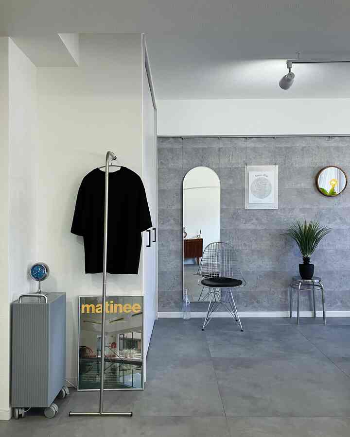 何となくお店っぽい雰囲気♪

#シンプルな暮らし #シンプルなインテリア #シンプル #無機質 #無機質インテリア 