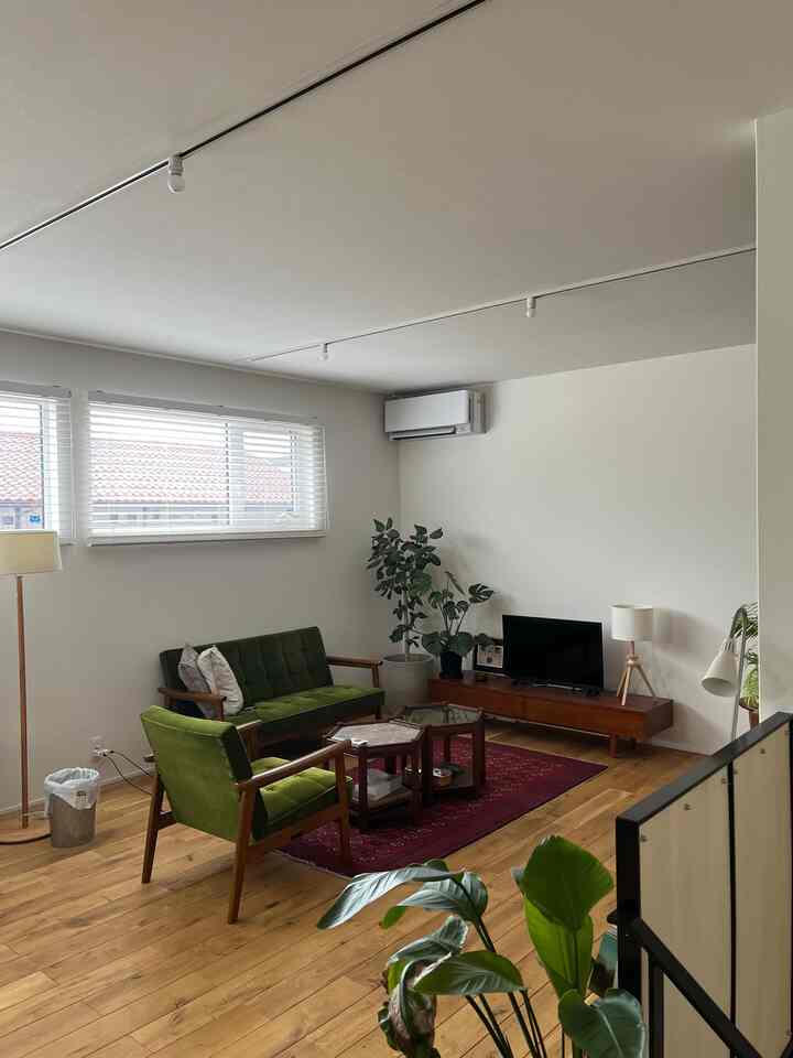 リビング空間は緑と木で統一感を出すようにしています。
#カリモク60 #acmefurniture