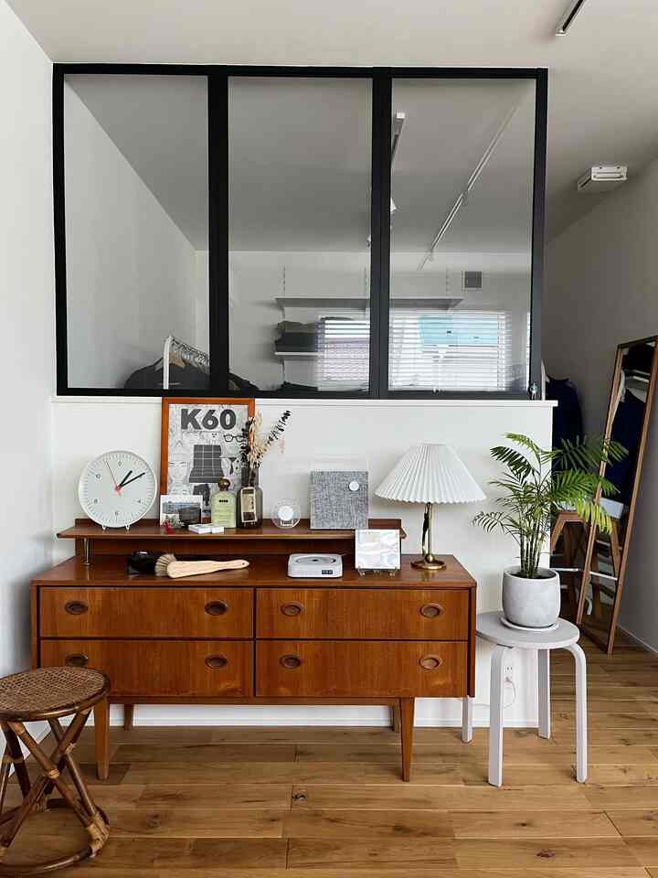 室内窓は高かったですが、採用して良かったオプションの一つです。
#室内窓 #デコ窓 #サイドボード