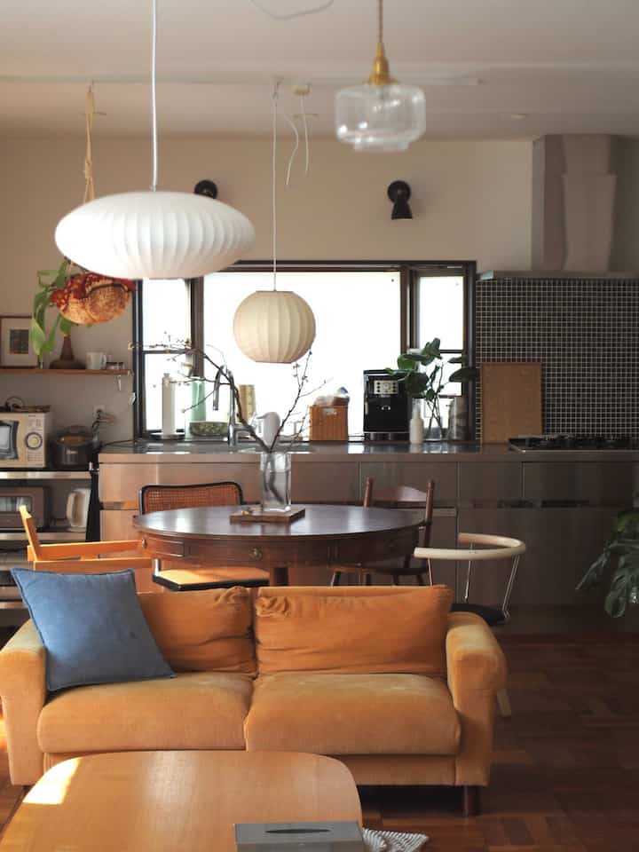 cozy🌿🌞
#リビングインテリア 
#インダストリアル 
#ミッドセンチュリー 
#インテリアデザイン
#リノベーション 
#ヴィンテージ家具
#古道具のある暮らし
#パーケットフローリング