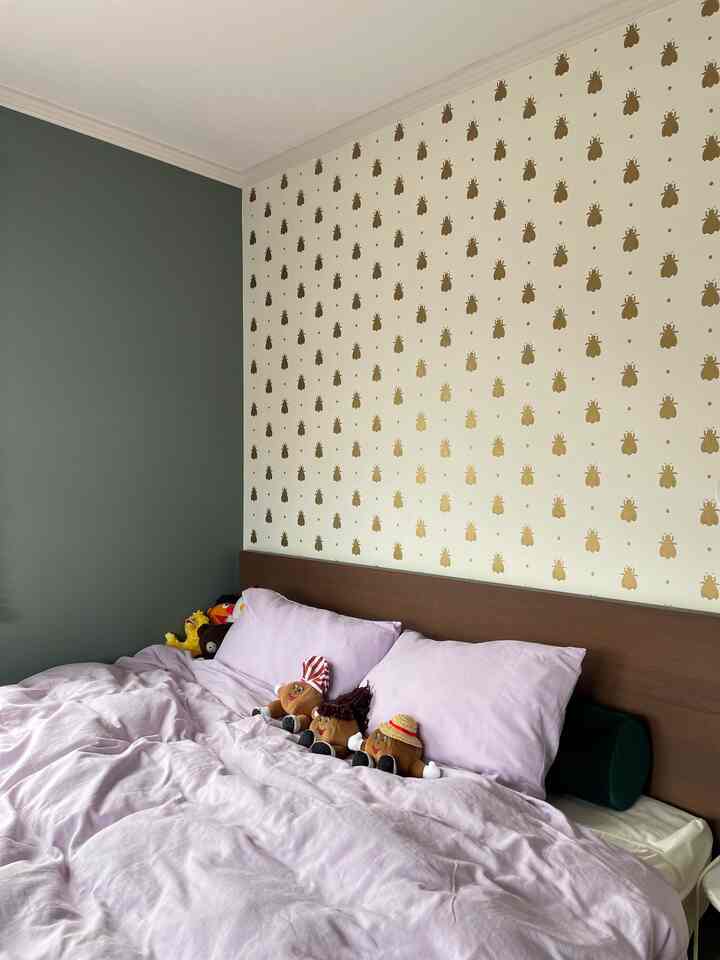 ハワイのマラサダ人形のキャラが大好きです
見ているだけで癒されます
皆さんは好きなキャラクターはありますか？
#キャラクター #マラサダ人形 #ハワイ #寝室
#IKEA #farrowandball #カラフルインテリア
#カラフル

