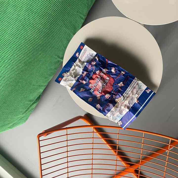 チンするポップコーン🍿

#IKEA #IKEA照明 #IKEAソファ 