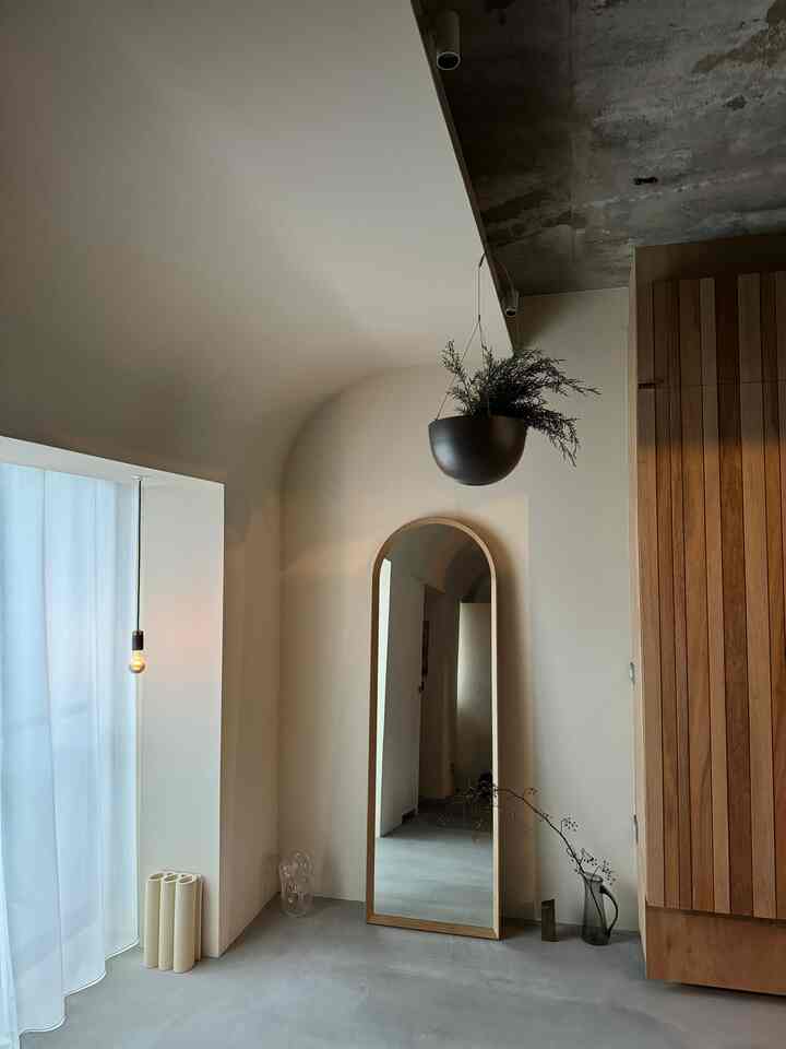 最近の玄関


#マンションリノベーション
#R天井
#モルタル