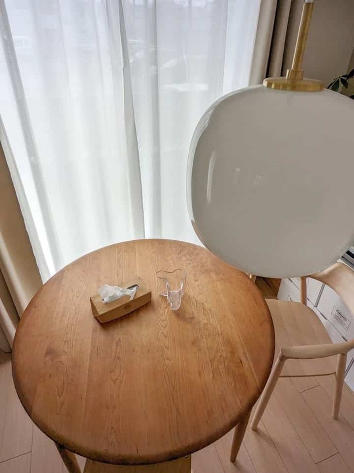 テーブル材のブラックチェリーがいい感じに色付いてきた💯

#照明 #テーブル #アアルトベース #ルイスポールセン #ヒロシマ #ティッシュケース #エンダースキーマ #宮崎椅子製作所 #マルニ木工 #カイクリスチャンセン #北欧家具