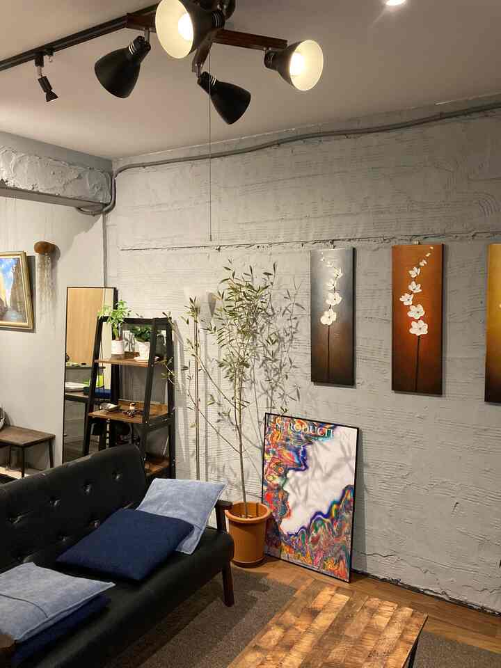 There are a lot of pictures
#Painting #絵画フレーム #オリーブの木