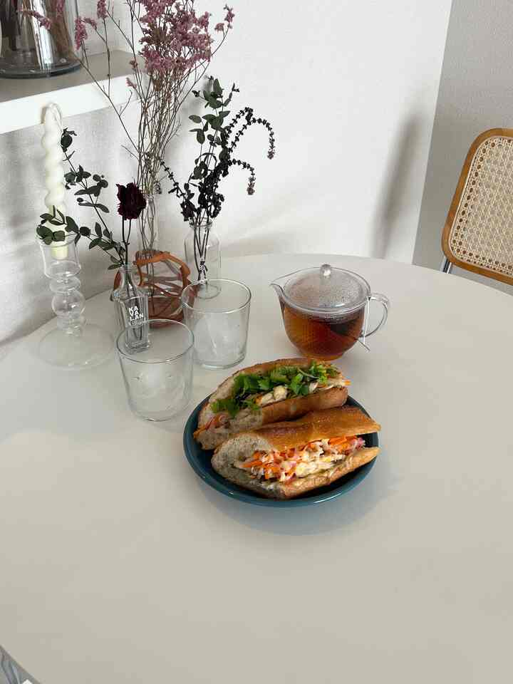 手作りのバインミー🥪💚

#北欧 #ナチュラルインテリア #韓国インテリア #北欧インテリア #ローテーブル #木製 #コンパクト #木目 #一人暮らし #同棲 #新築 #賃貸 #インテリア #テーブル #ナチュラル #シンプル #リビング #ソファ #観葉植物 #キッチン #料理レシピ #料理