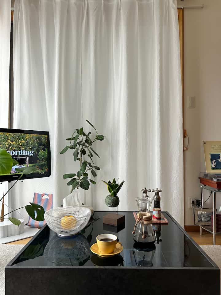 ケメックスのビーカーを割ってしまった😭
新しいのを買いなおそうと思ってるんだけど、
今回は6カップ用にしようかな？☕️

#コーヒー #コーヒーテーブル #コーヒーメーカー #コーヒーカップ #ミッドセンチュリー 