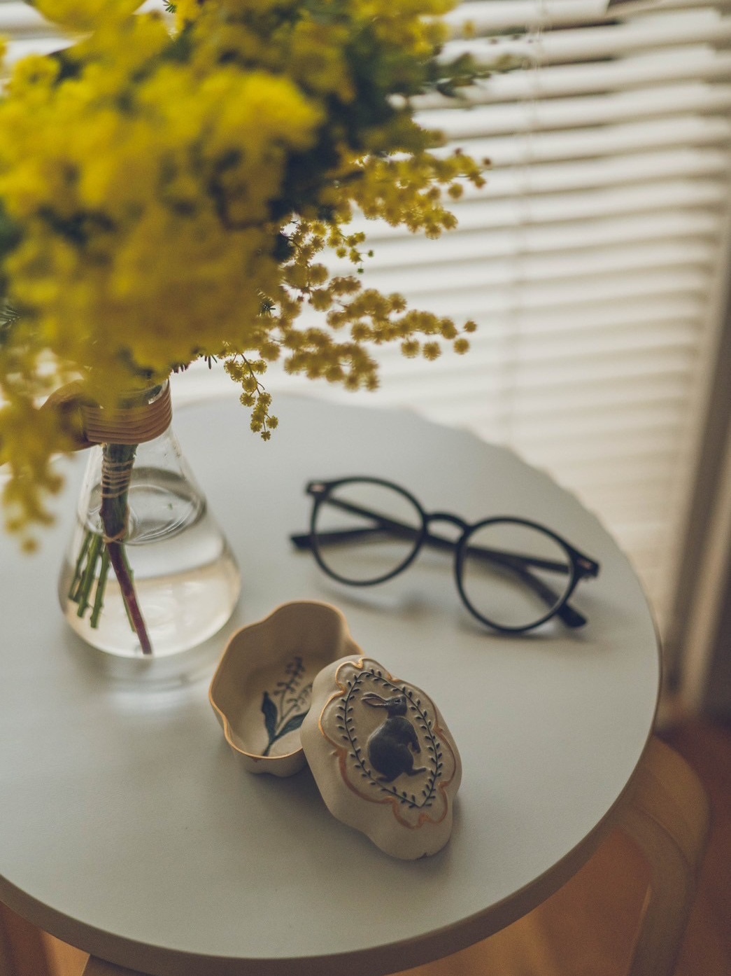 灯々舎 陶箱 兎 大 | 小物入れ・トレイ | Ohouse