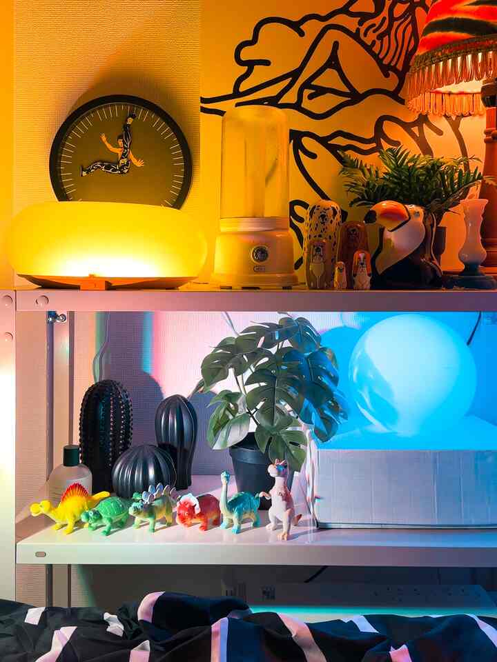 Ini semakin hidup! 🦖🐕🦜🤸🏻🌈

#Hidup sendiri #Anak laki-laki tinggal sendiri #Kamar hidup sendiri #Interior hidup sendiri #Hidup sendiri #Interior hidup sendiri #Ruang studio #Interior ruang studio #Hidup sendiri dalam satu ruangan #Kamar kecil #Koordinasi interior #Baranginterior #Aksesoris interior #1K # 1K6 tatami #6 tatami mat #Pencahayaan #ikea #Interior #roomdesign #roomdecor #roomtour # lukisan cahaya