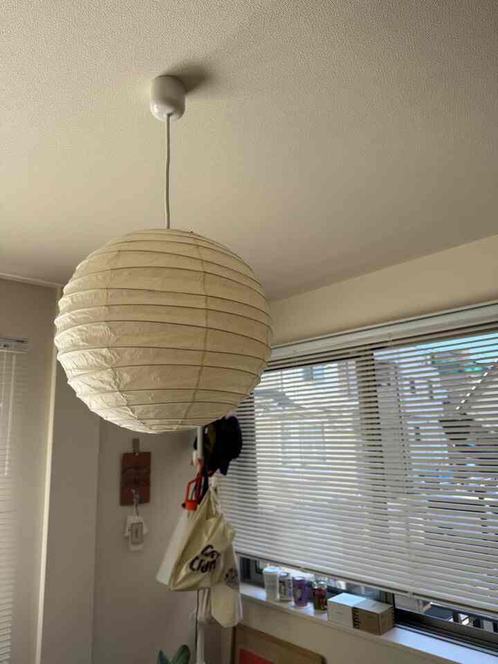 AKARIの曲線美がたまりません🤭

#AKARI #45D #リビング #照明 #天井照明 