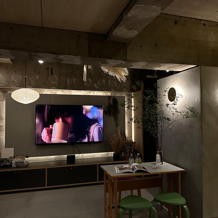 short form carousel card thumbnail