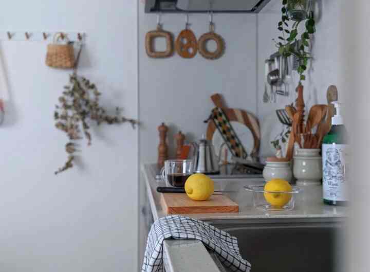 レモンシロップ作り🍋
レモンシロップを炭酸で割ってレモンスカッシュで飲むのが好き。

#台所 #台所収納 #キッチン #キッチン収納 #キッチン小物 #キッチン家具 #キッチン用品 #scope #カトラリー #台所用品 #キッチン雑貨 #キッチングッズ #キッチン洗剤 #キッチンインテリア #キッチンアイテム 