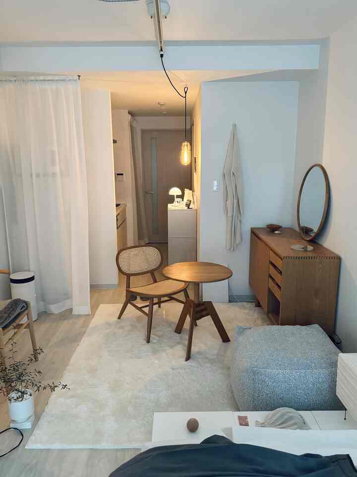 家事で終わる休日。
ニットの手入れ。
メンテナンス、面倒に思うけれど、大切。 
#メンテナンスデー
#ひとり暮らし
#賃貸インテリア
#ワンルーム