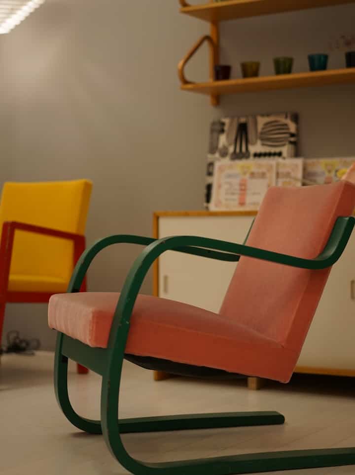 Kursi favoritku♡

#alvaraalto
#Artek
#antik
#desain akhir
#kursi berlengan
#Kursi 
#Interior berwarna-warni
#hidup
#dalaman hidup
#Nordik
#Interior Skandinavia
