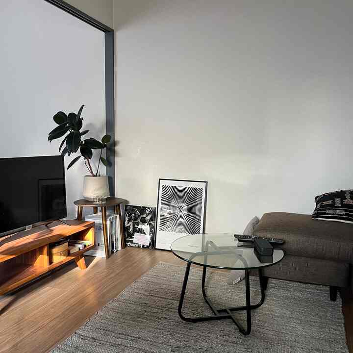 夕方の西日🌇🙆‍♀️🌿
#リビング #西日 #シンプルインテリア