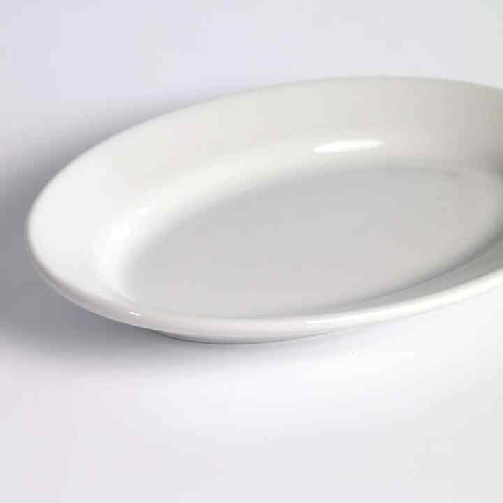 サタルニア チボリ オーバルプレート 25cm