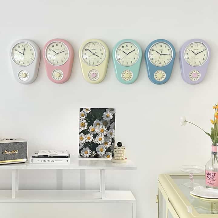 Retro Wall Clock (3 Colors)