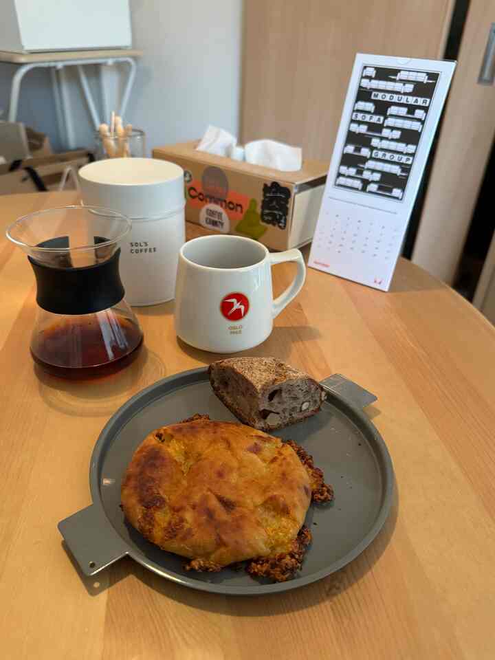 美味しいパンとコーヒー☕️

#朝食 #モーニング #モーニングコーヒー
