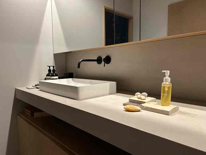 Kosmetik sehari-hari yang ingin Anda ubah seiring pergantian musim.
Membersihkan dengan kekuatan bakteri yang Anda khawatirkan. Pelembab lembut untuk kulit dewasa yang kering. Sangat nyaman digunakan.

#Kosmetik #kins #クレンジング
#Wastafel tetap #イソップ #ハンドウォッシュ