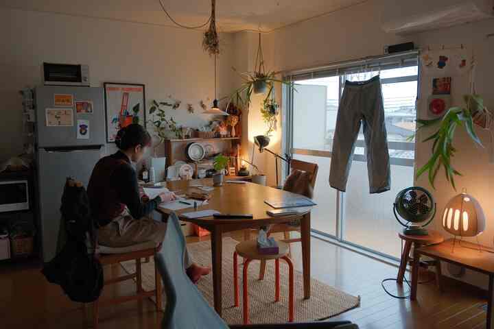 雨の日の作業日

#ダイニング
#ワークスペース 
#作業部屋 
#雨の日 