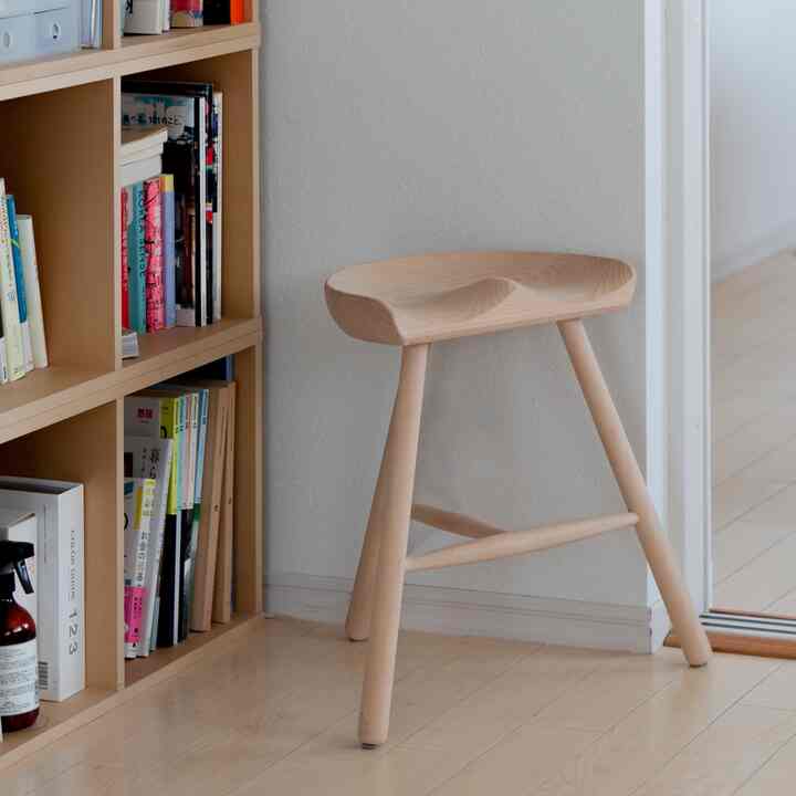 #シューメーカー #shoemaker #スツール
シューメーカーは座り心地もデザインも利便性もはなまる！！☺️