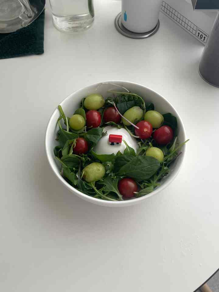 I like cute tableware that makes me excited every time I use it.

The bowls I found at the moma design store,
and the cups I bought at Harvest in Ebisu,
are some of my favorites because I use them almost every day.

#tableware #moma