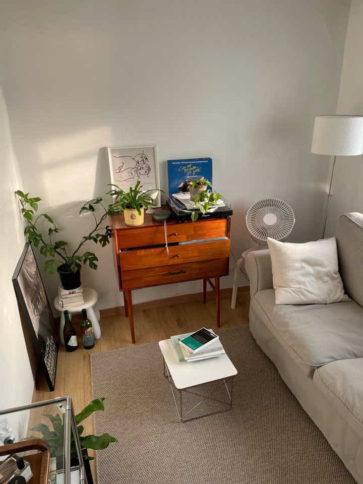 My own healing sanctuary after a long day's work. 🌿💫 #PersonalRetreat #SelfCareSpace #EveningHealing