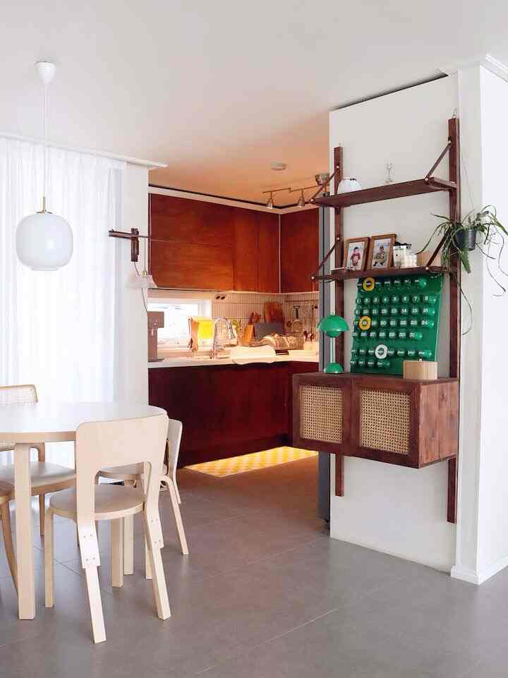 <span data-sheets-root="1" style="color: rgb(0, 0, 0); letter-spacing: normal; font-size: 10pt; font-family: Arial;">Eyecatching green highlights. 🌿💚✨ #GreenAccents #InteriorStyling #HomeDecor #Flowerpot #lamp</span>