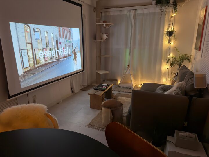 short form carousel card thumbnail