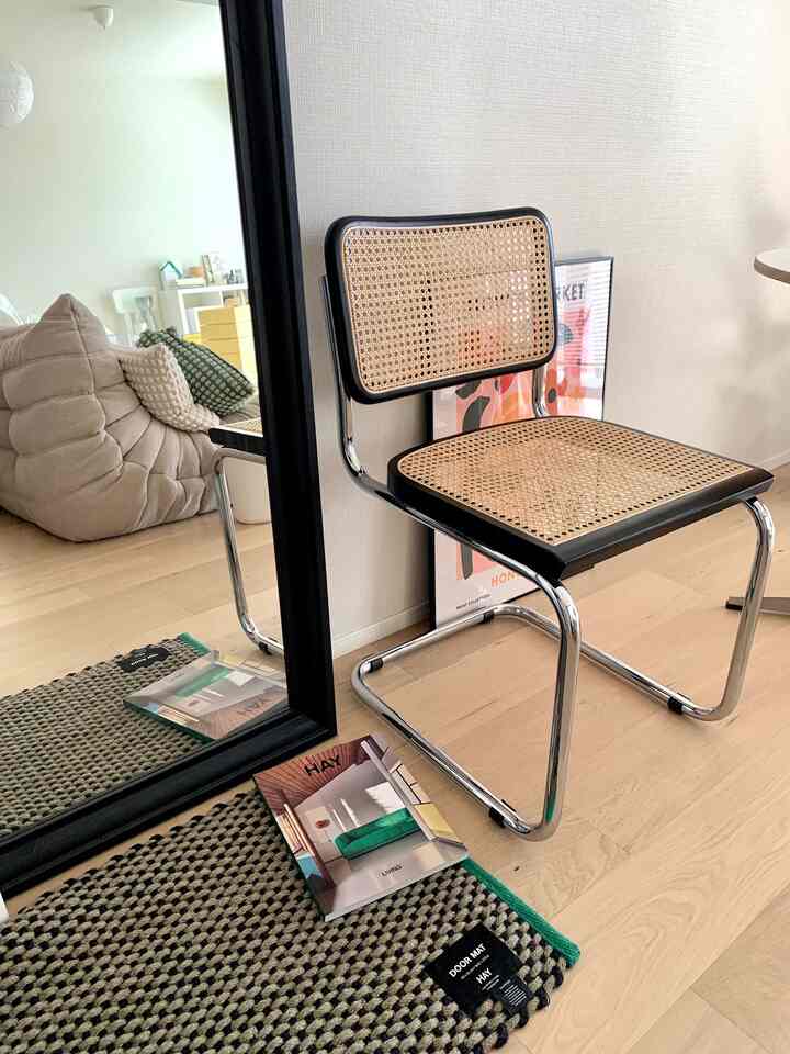 鏡はおっきい方がいいよね🪞✨
IKEAのトフトビーンおすすめです✌️

#ikea #トフトビーン #鏡