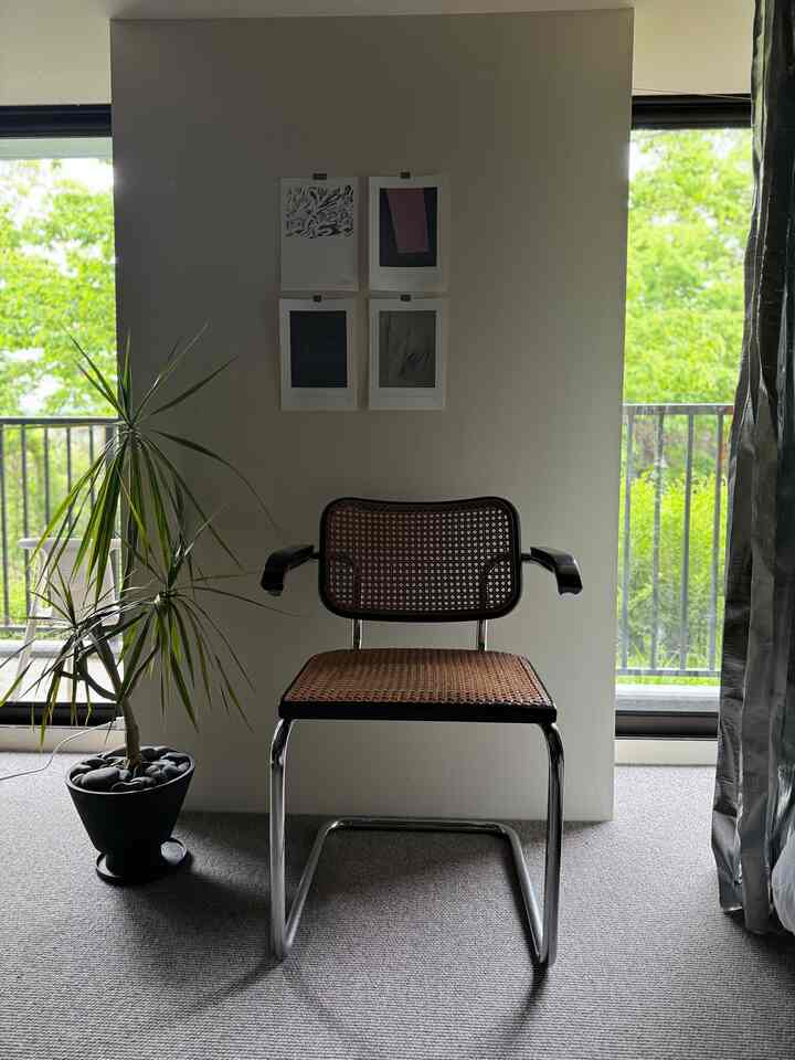 vintageのチェスカチェア
手編みのラタンが良い飴色


#マンションリノベーション
#チェスカチェア
#vintage
#Knoll 