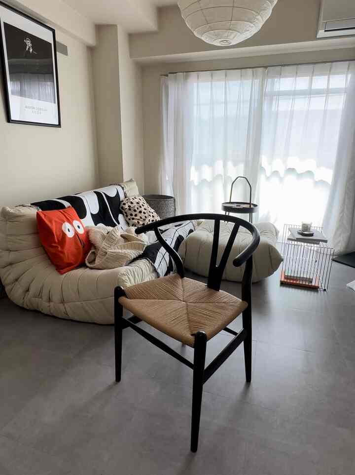 念願のYチェア
うっとり見惚れるほど美しい☺️

#CARLHANSEN&SØN #Ychair #Yチェア #livinginspo #homeinspo #ligneroset #togo