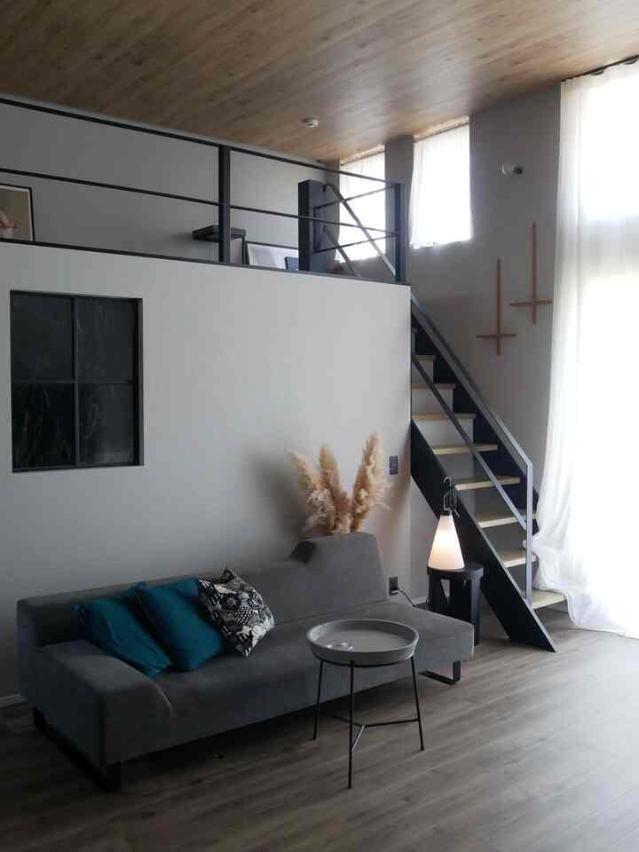 Living with a loft

#loft
#livingroominterior
#flos
#mayday
#siestasofa