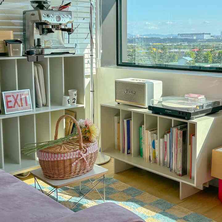 Coffee, music, books - the perfect trio. ☕🎶📚 #CoffeeTime #MusicLover #Bookworm