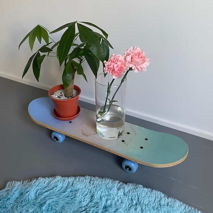 #フライングタイガー のおもちゃのスケボーには植物を🪴🌼

#観葉植物 #花のインテリア #リノベーション 