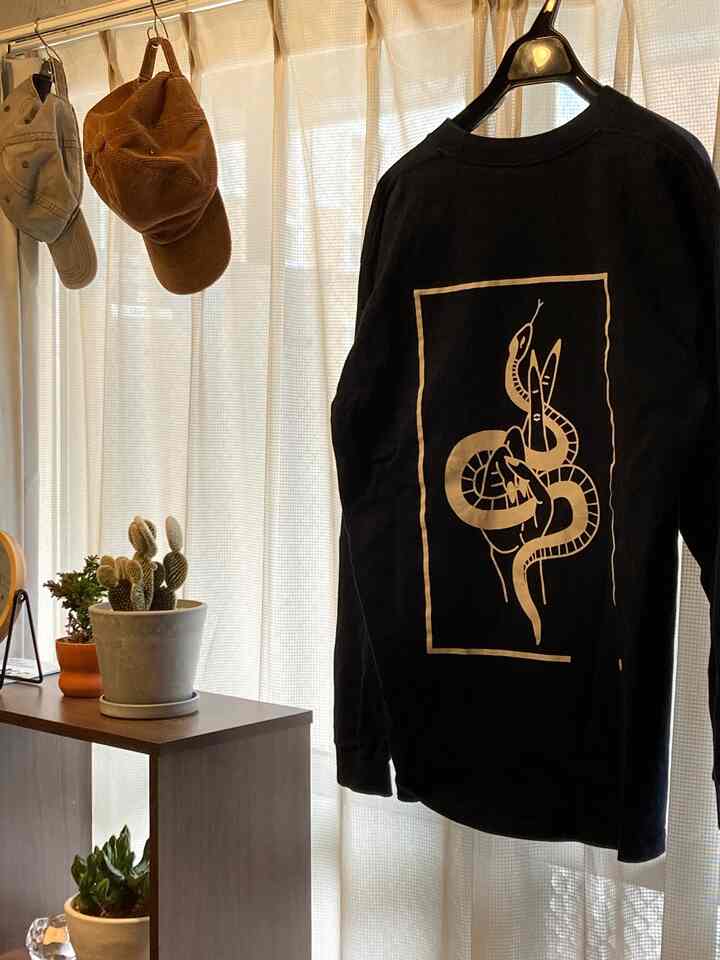 洗濯物はカーテンレールで干す
#カーテンレール
#強化ガラス