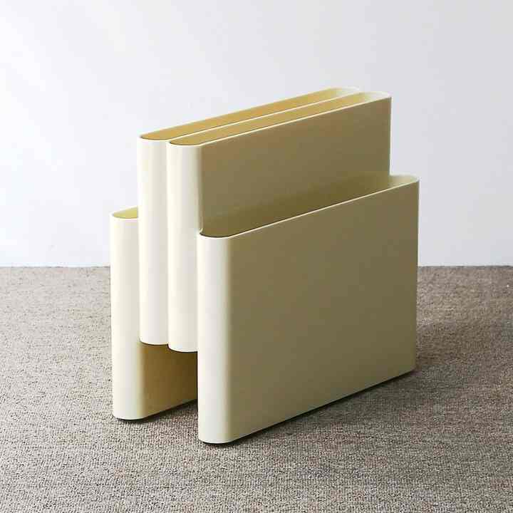 Haka プラスチック  マガジンラック［5色］