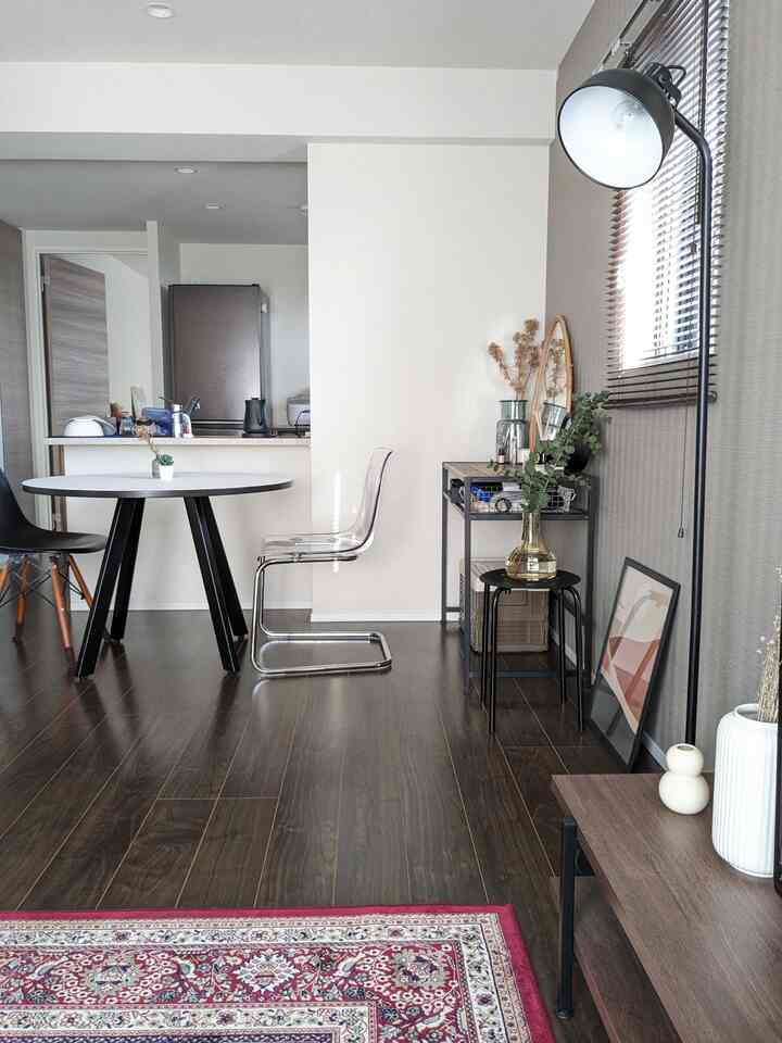 いつかのリビング

#kanademono #IKEA #クリアチェア #ラウンドテーブル