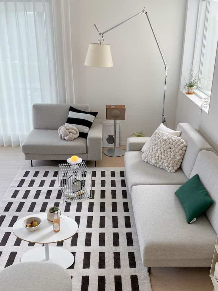 Tagged posts featuring Knot Pillow (Multiple colors) 3