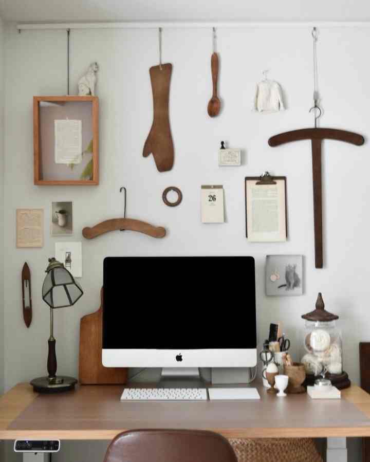 
#デスクツアー #デスク周り #アンティークインテリア #賃貸インテリア #二人暮らし #アンティーク雑貨 #フランスアンティーク #ヴィンテージインテリアw#デスクチェア #デスク #ワークスペース #書斎 