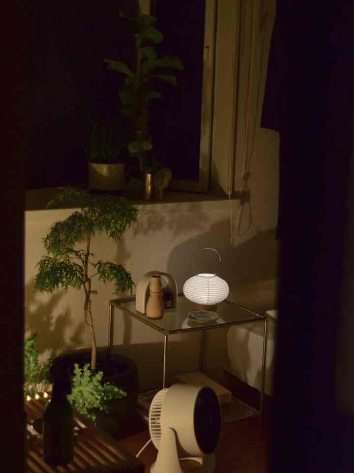 夜の部屋。落ち着くんですよねぇ
#インテリア #提灯