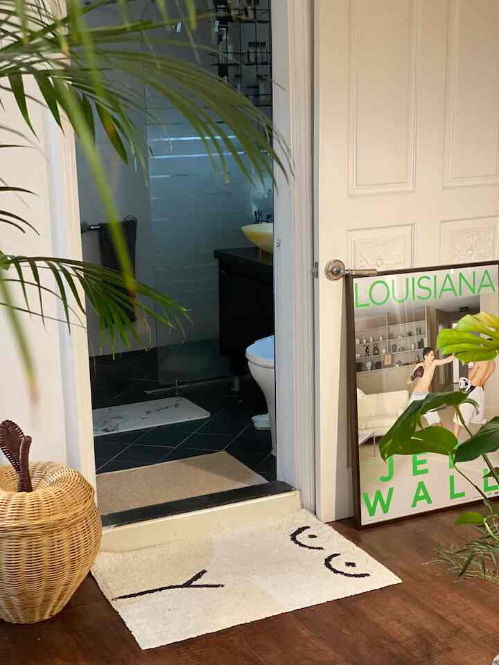 Choosing poster frames that reflect personal taste is essential for home decor. #PersonalizedDecor #HomeStyle #IndividualFlair